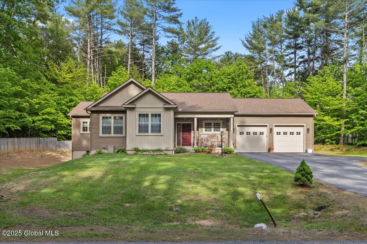 33 White Birch Drive, Lake Luzerne, New York image 2