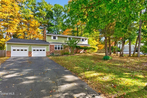 Photo of 13 Rolling Brook Drive, Clifton Park, NY 12065 (MLS # 202628483)