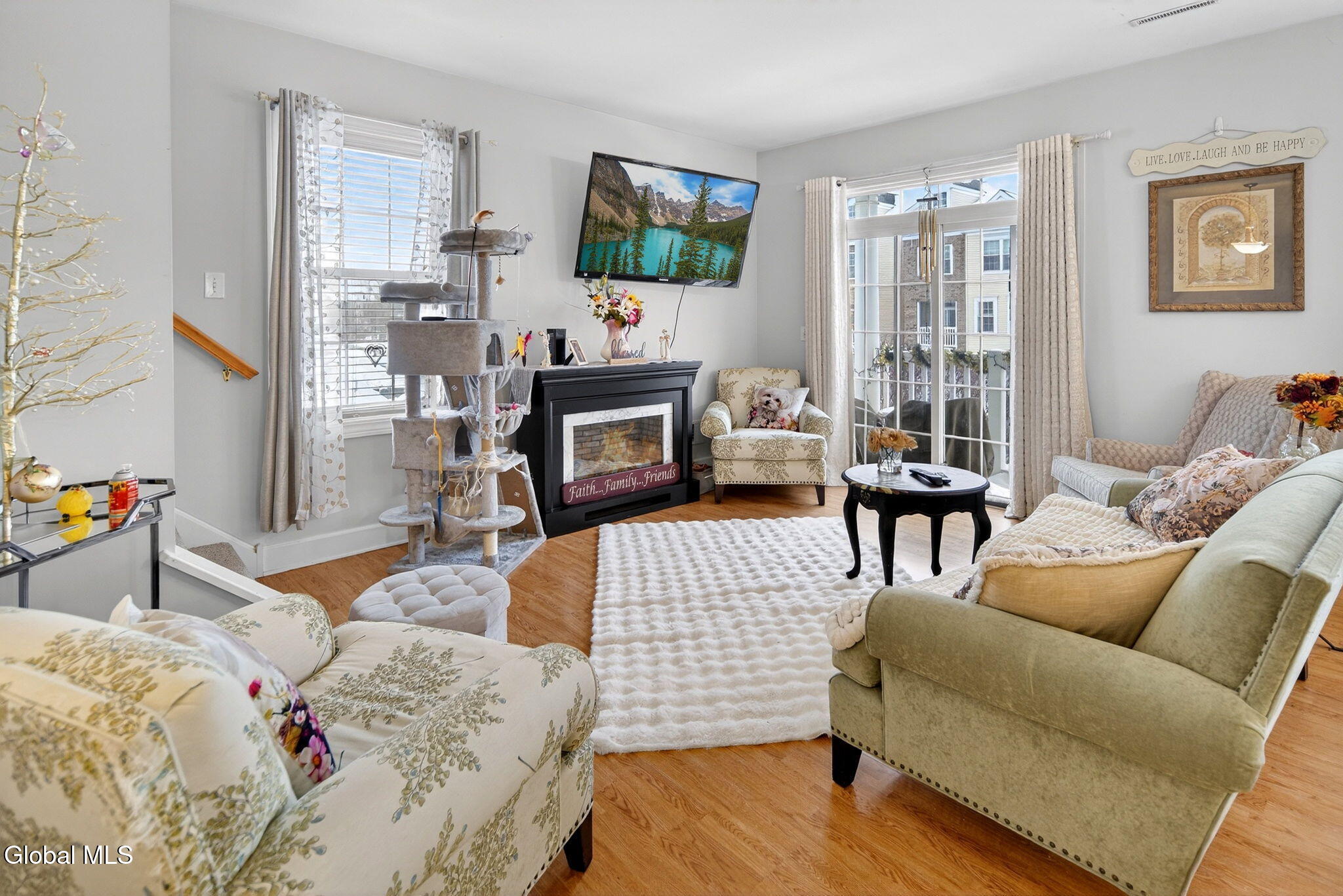 4201 Admirals Walk Drive