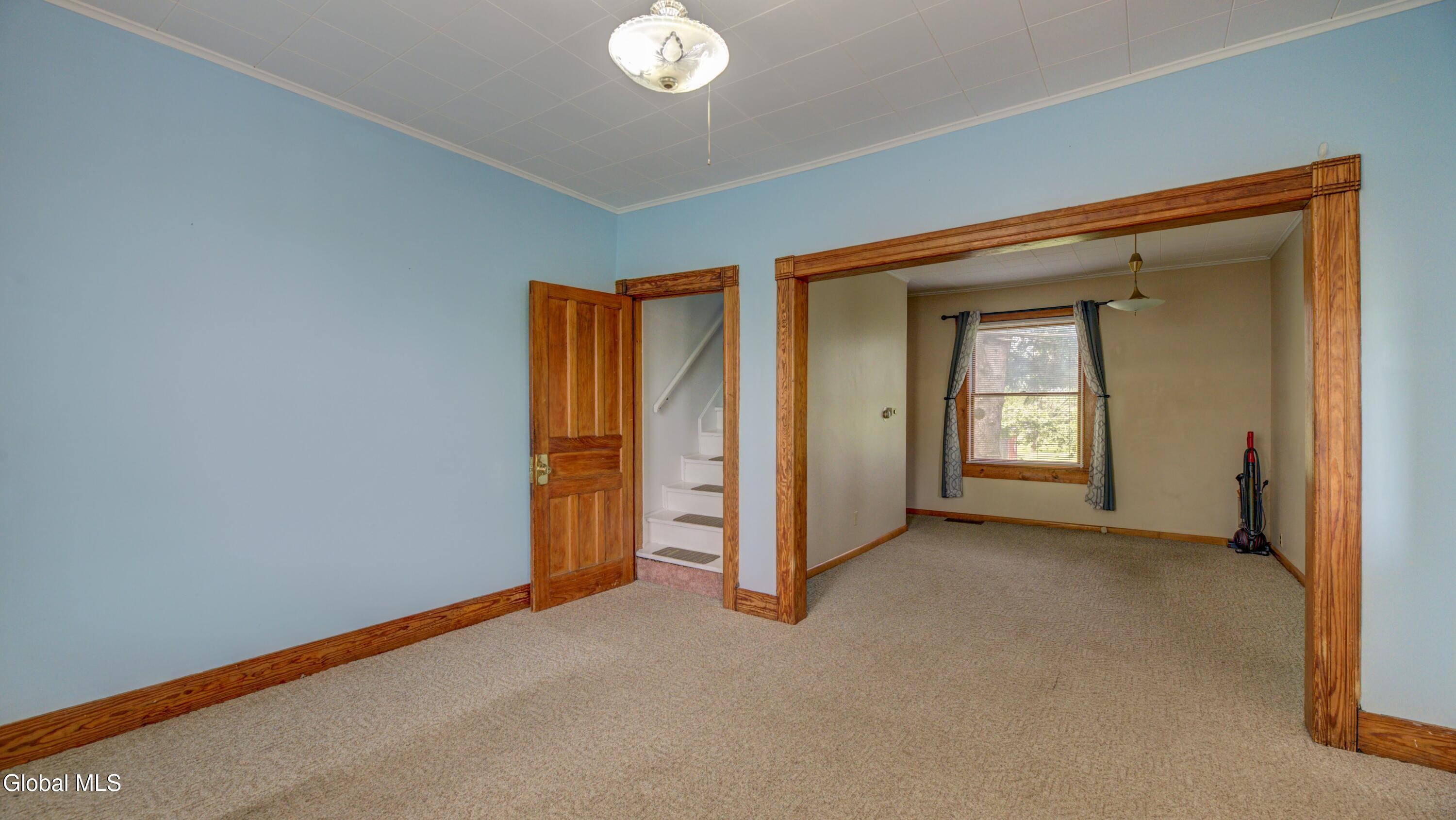 1123 River Road