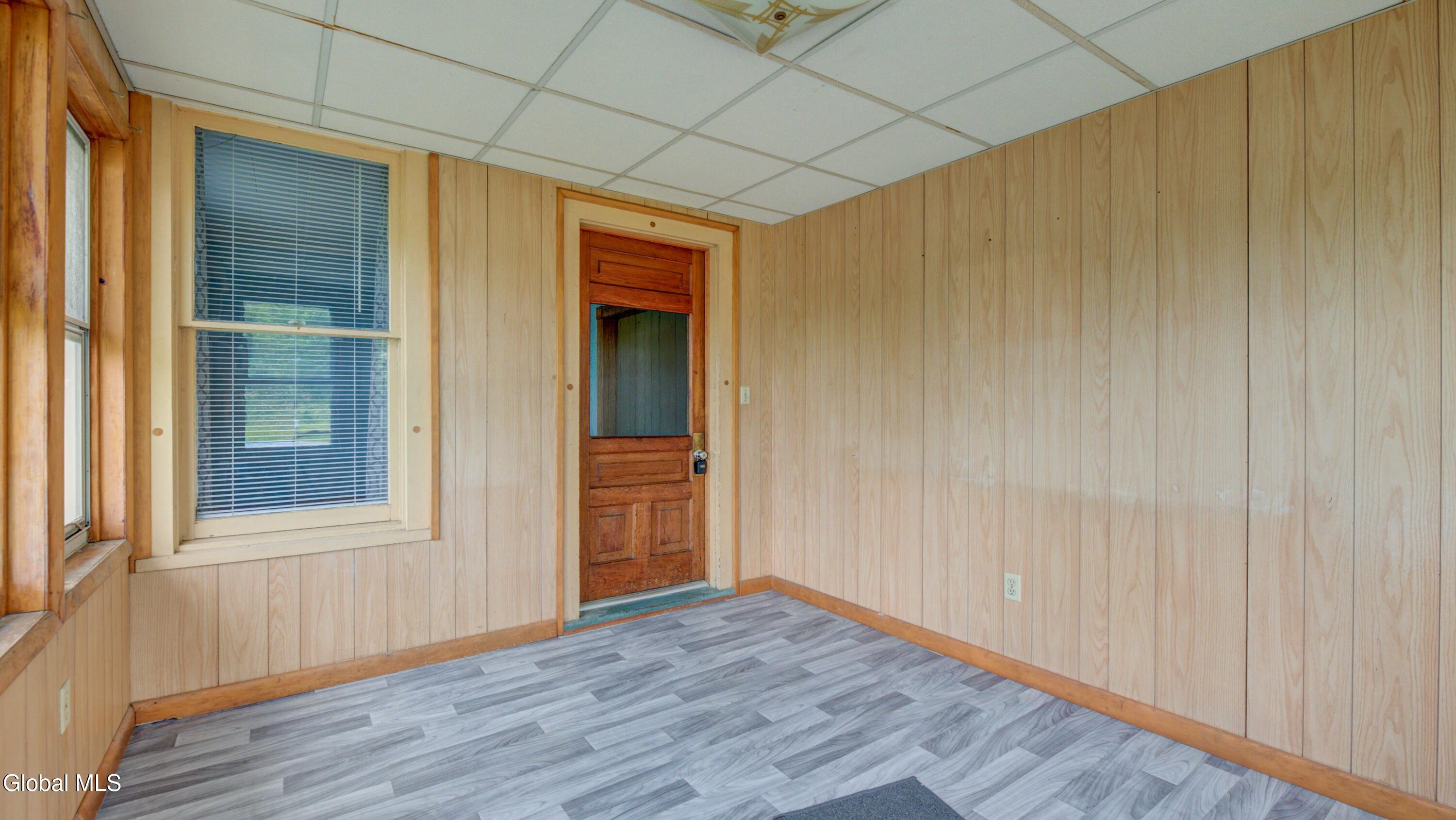 1123 River Road