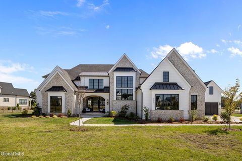 Photo of 7 Gregory Court, Saratoga Springs, NY 12866 (MLS # 202610453)