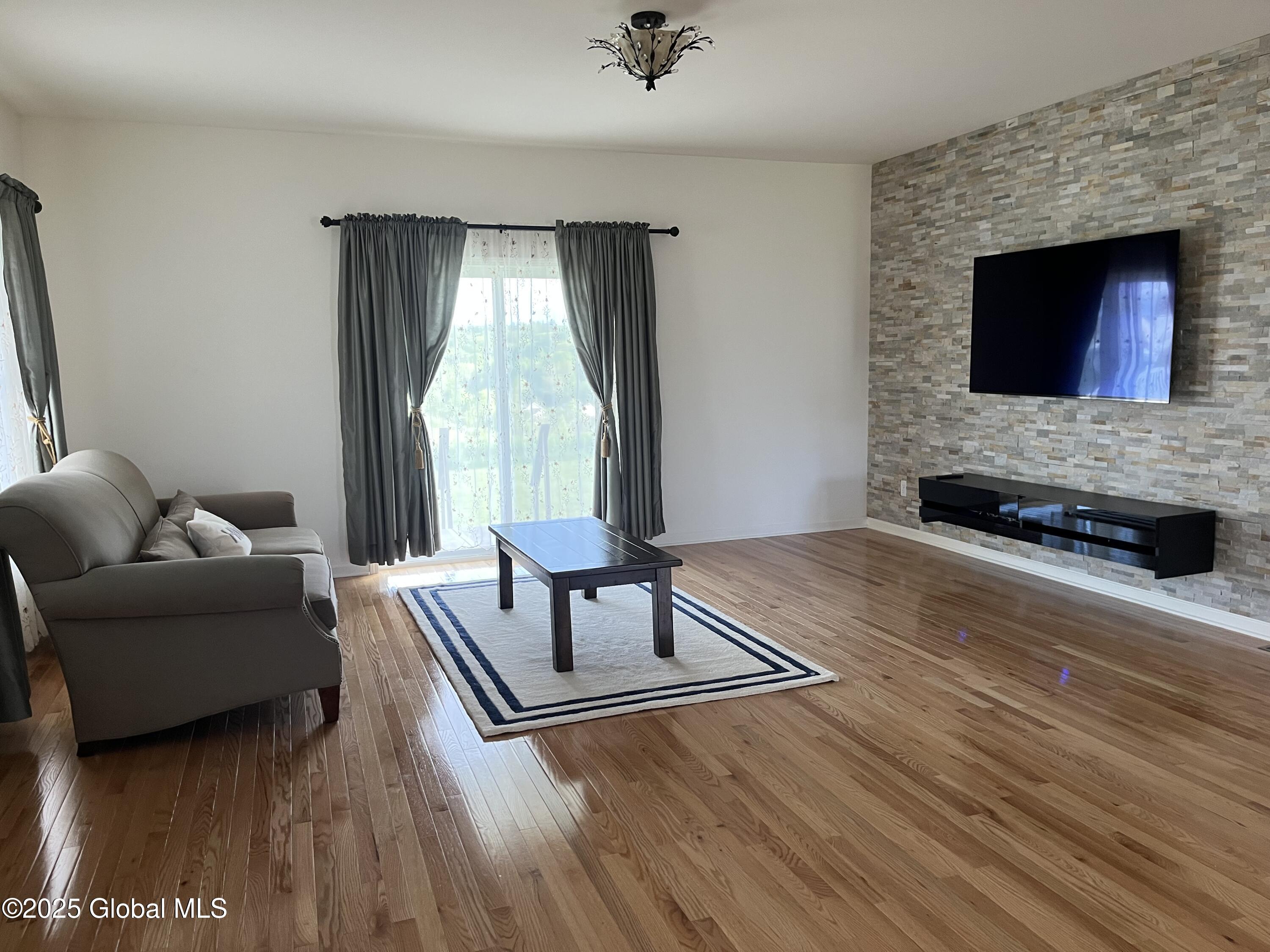 6 Elena Court, Mechanicville, New York image 7