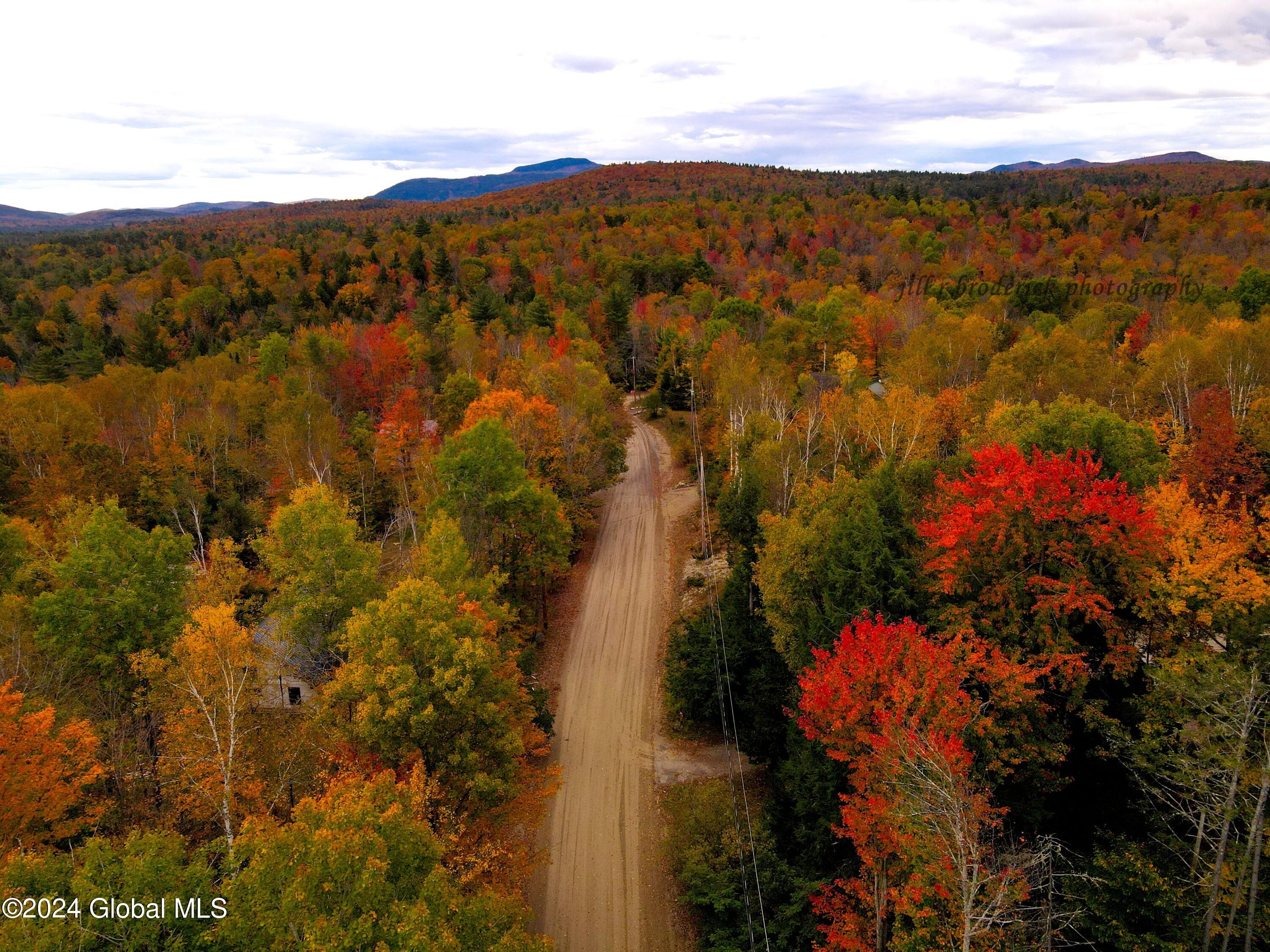 30 Mohican Trail, North Creek, New York image 4