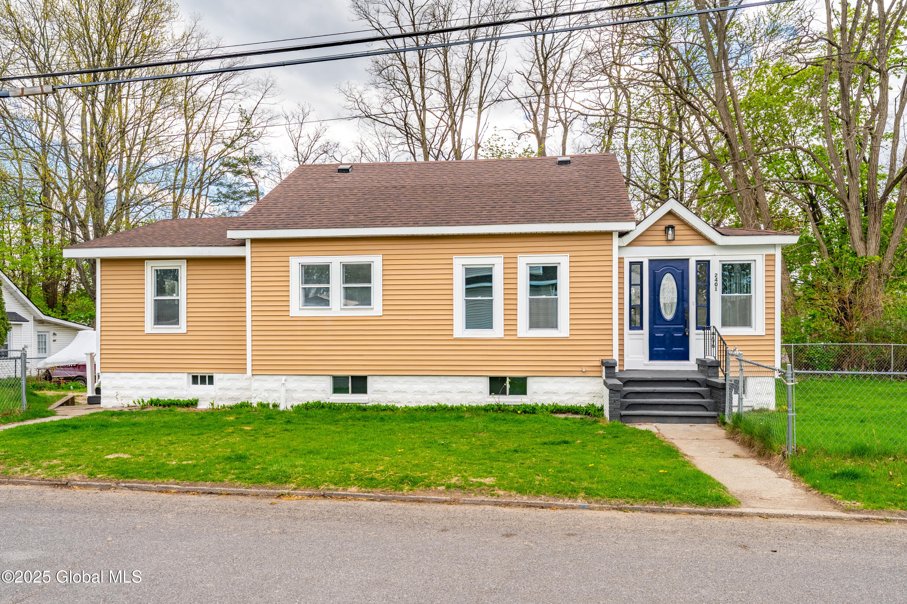 2401 1st Avenue, Schenectady, New York image 1