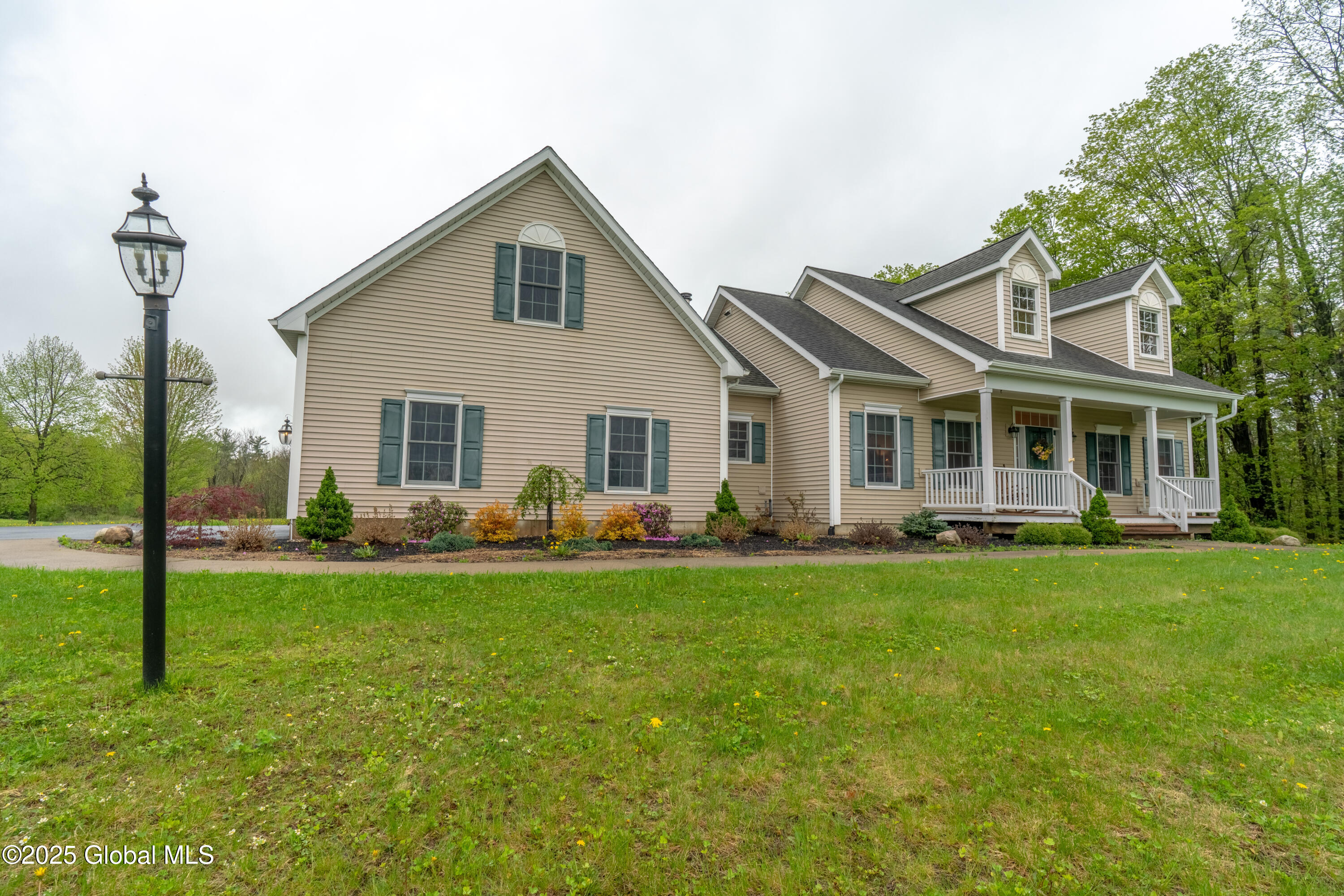 185 Charlton Road, Ballston Spa, New York image 2