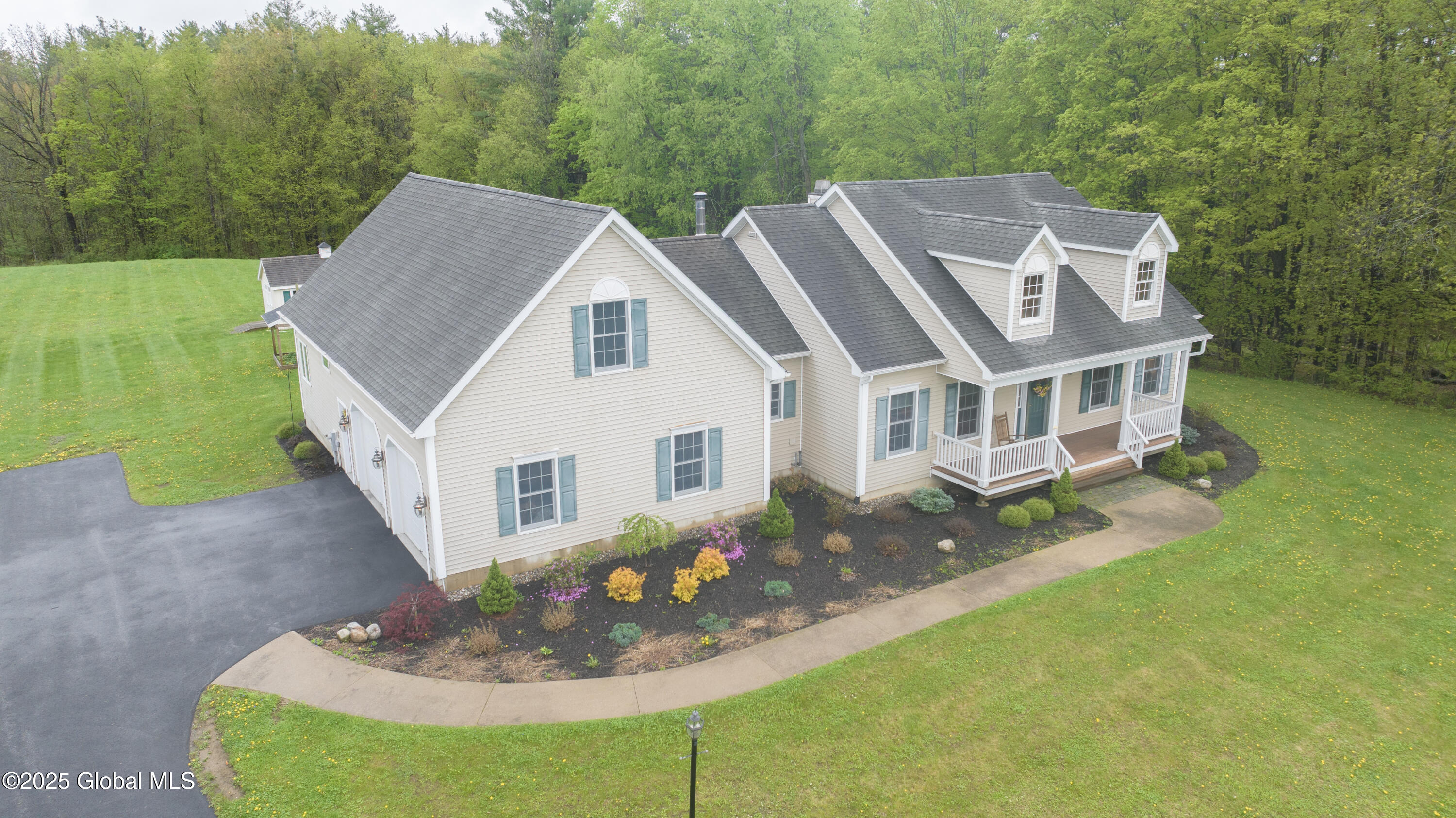 185 Charlton Road, Ballston Spa, New York image 1