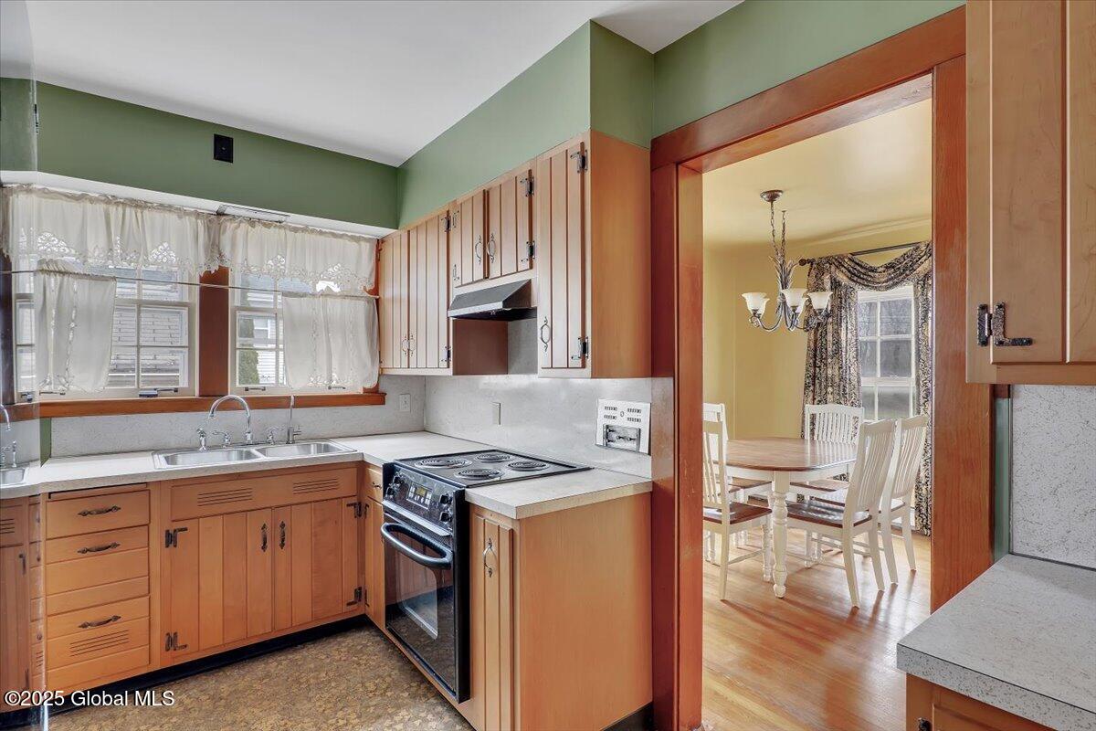22 Hackett Avenue, Albany, New York image 6