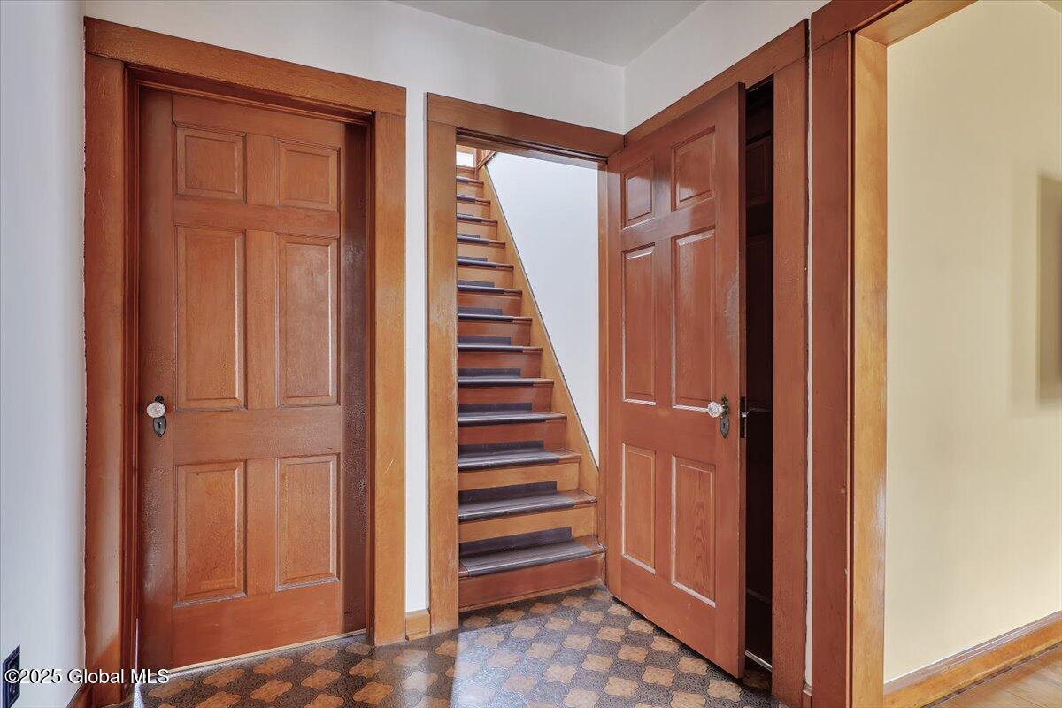 22 Hackett Avenue, Albany, New York image 11