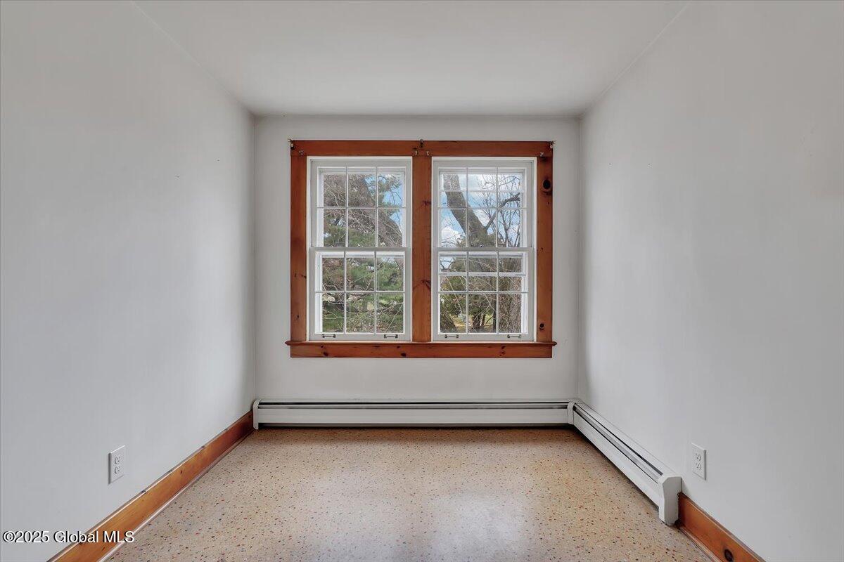 22 Hackett Avenue, Albany, New York image 17