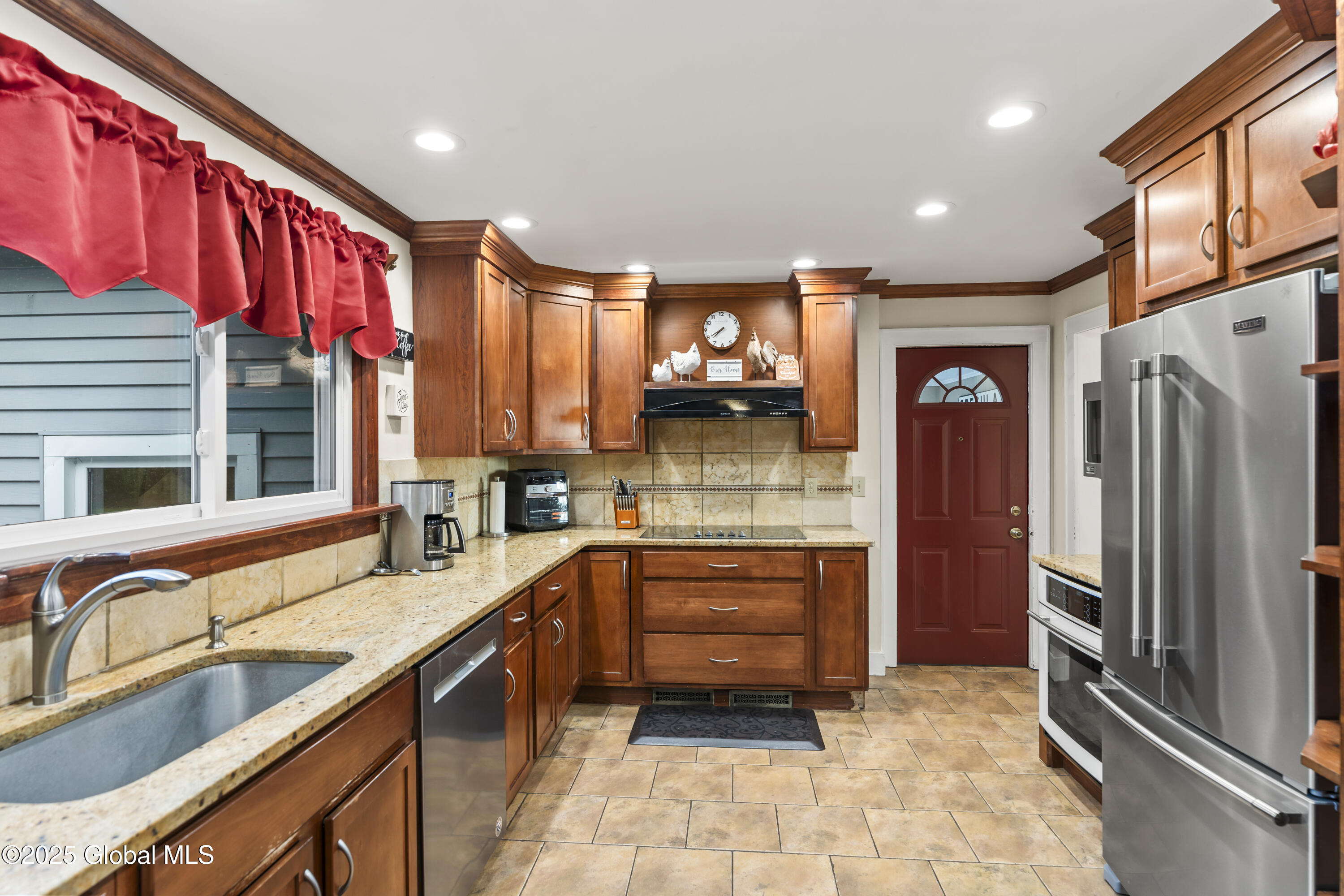 399 Closson Road, Glenville, New York image 12