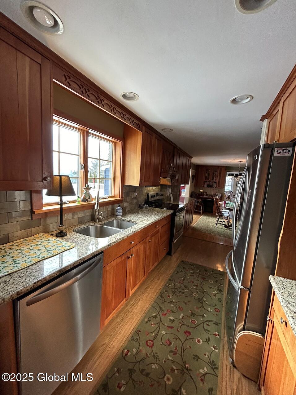 70 Wilkes Avenue, Amsterdam, New York image 8