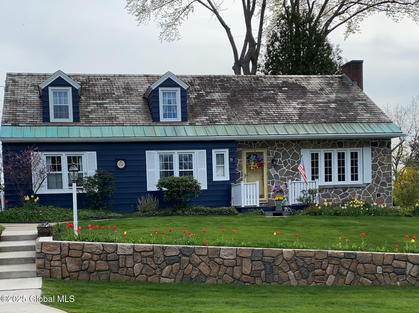 70 Wilkes Avenue, Amsterdam, New York image 2