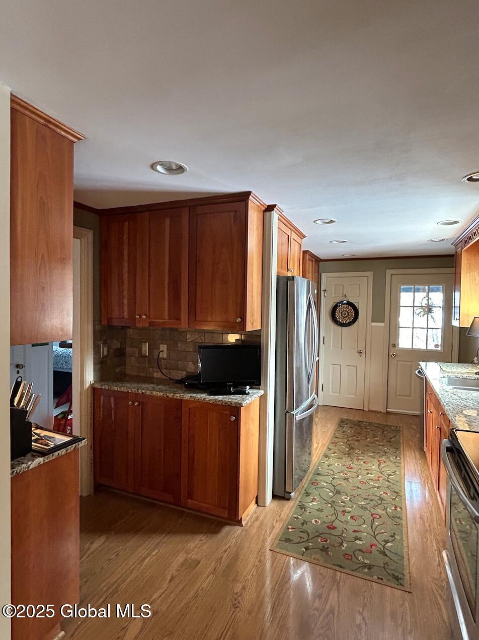 70 Wilkes Avenue, Amsterdam, New York image 13