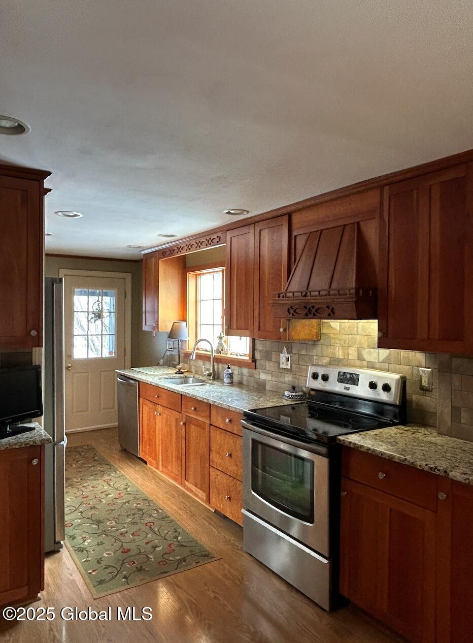 70 Wilkes Avenue, Amsterdam, New York image 15