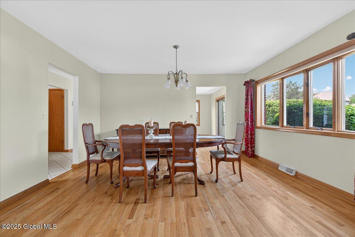 33 Woodridge Drive, Loudonville, New York image 20