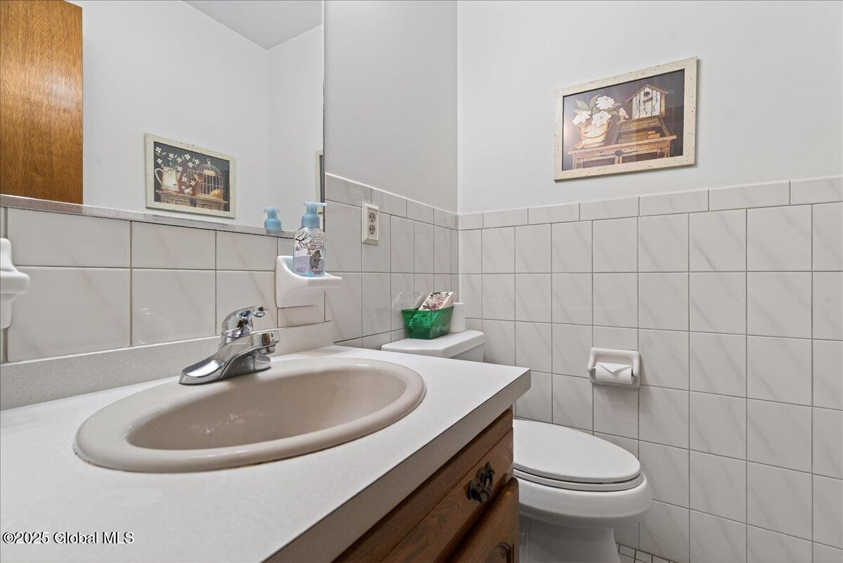 33 Woodridge Drive, Loudonville, New York image 36
