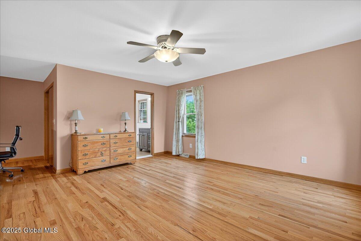 33 Woodridge Drive, Loudonville, New York image 24
