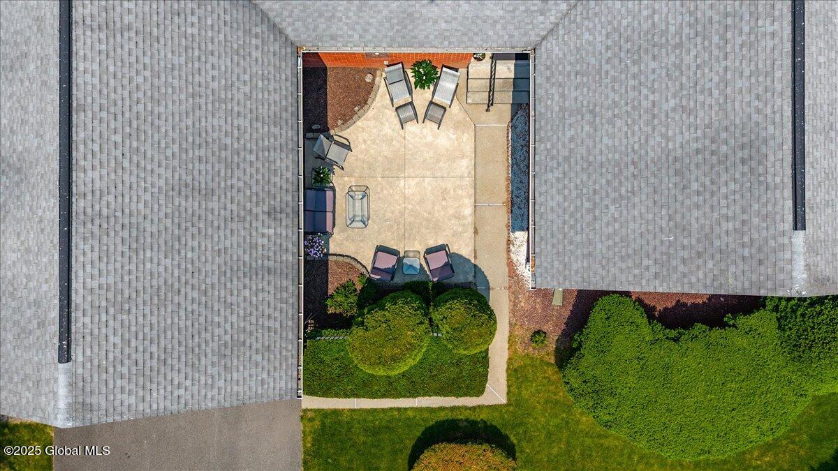 33 Woodridge Drive, Loudonville, New York image 40