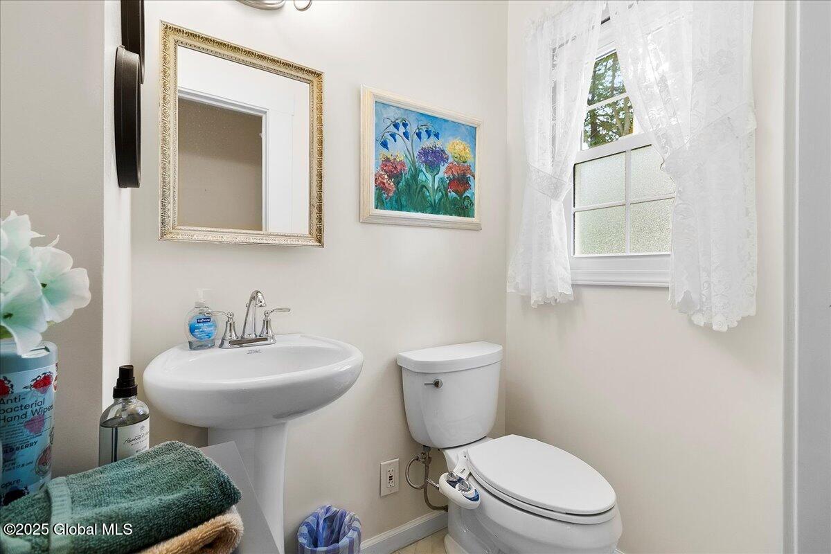 42 Pheasant Ridge Drive, Loudonville, New York image 19
