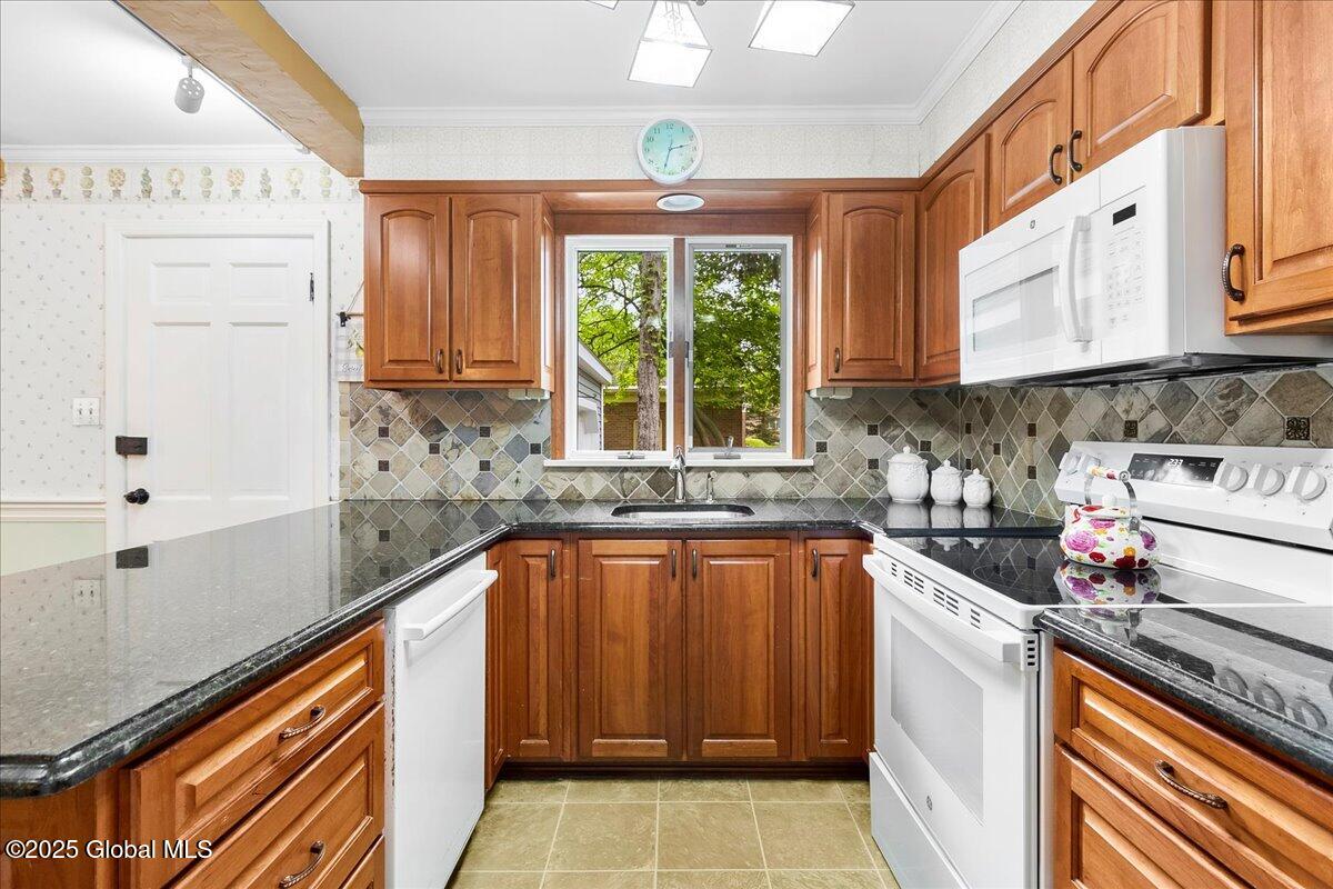 42 Pheasant Ridge Drive, Loudonville, New York image 15