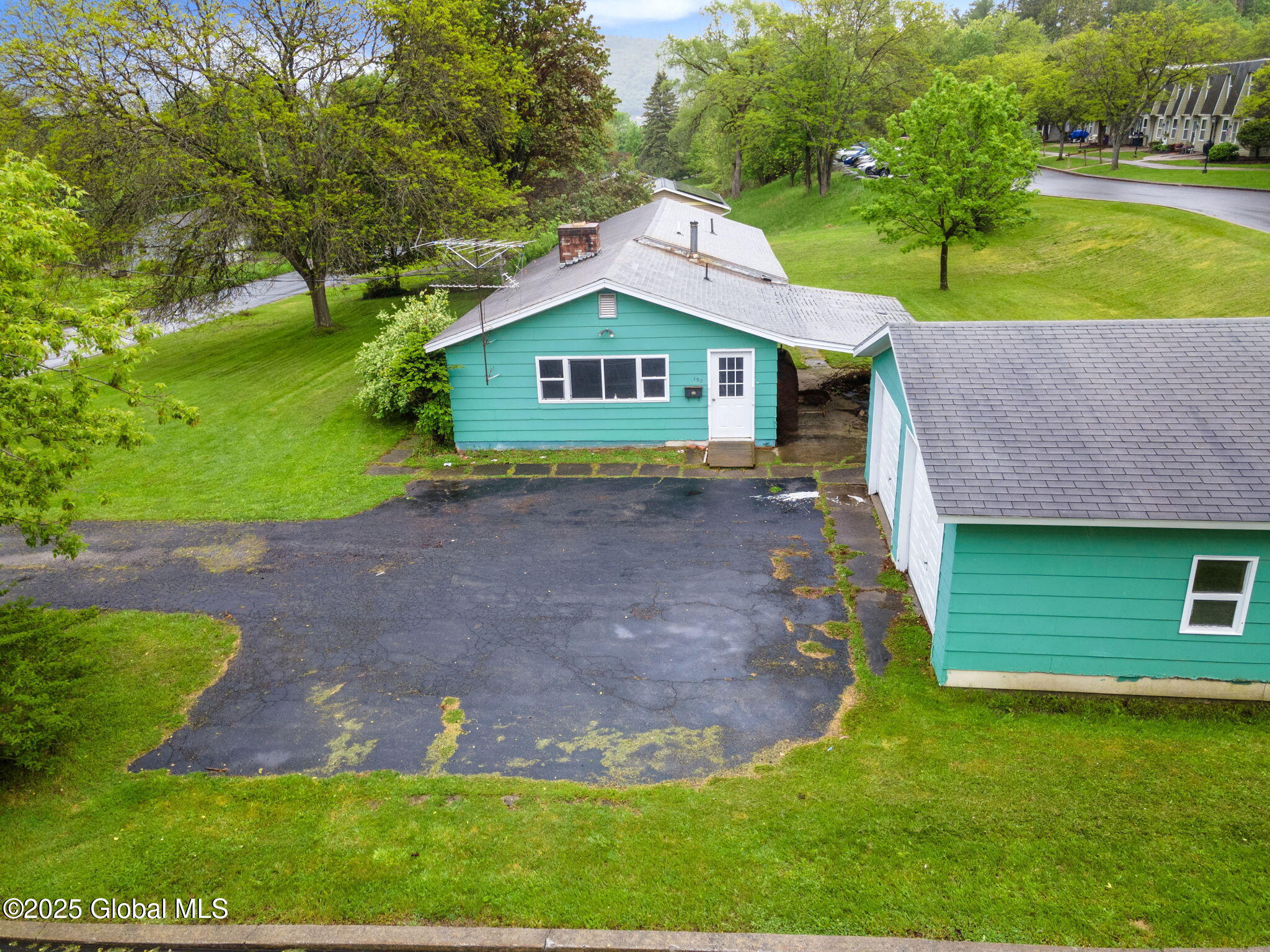 195 North Street, Cobleskill, New York image 28
