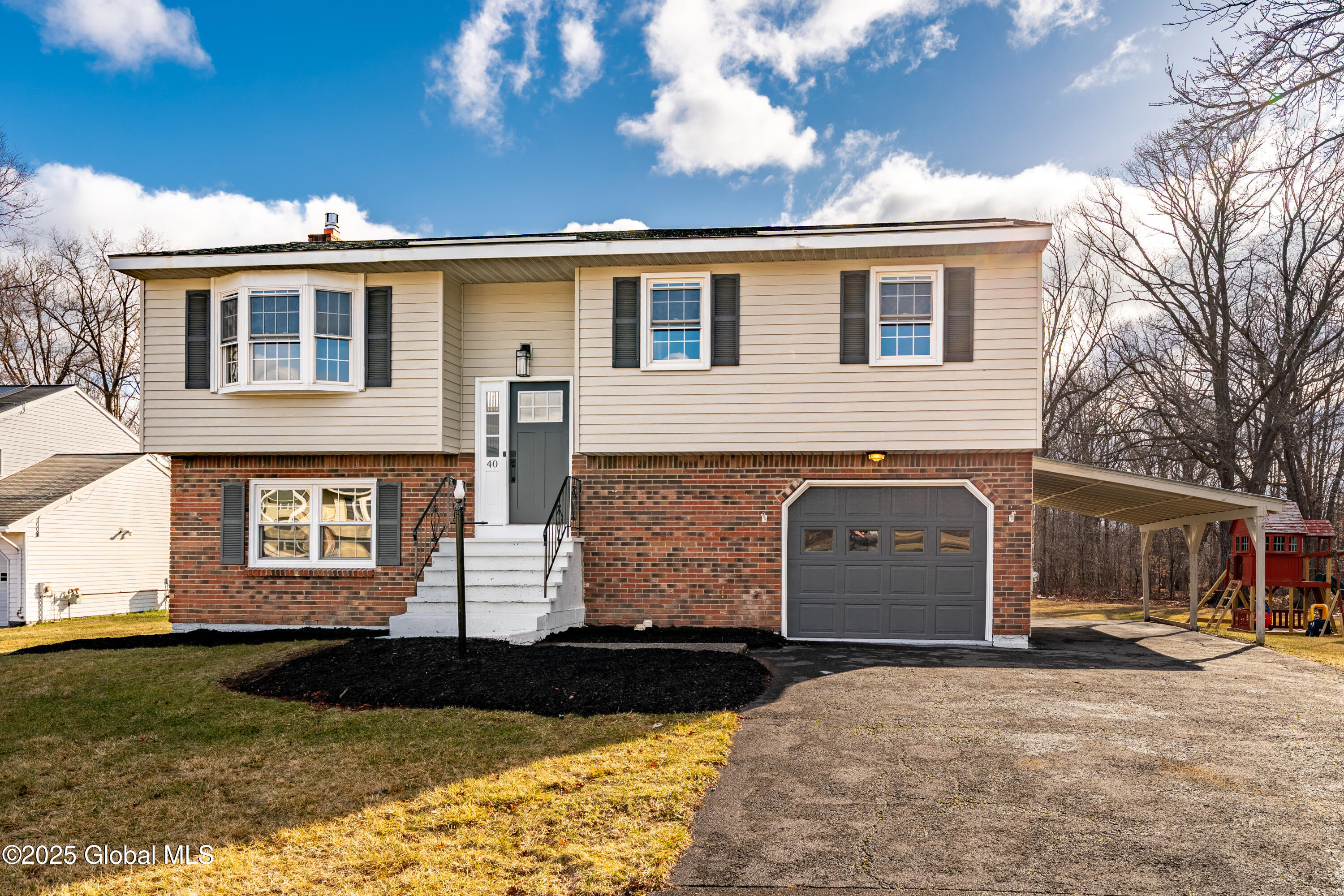40 Willis Avenue, Ravena, New York image 1