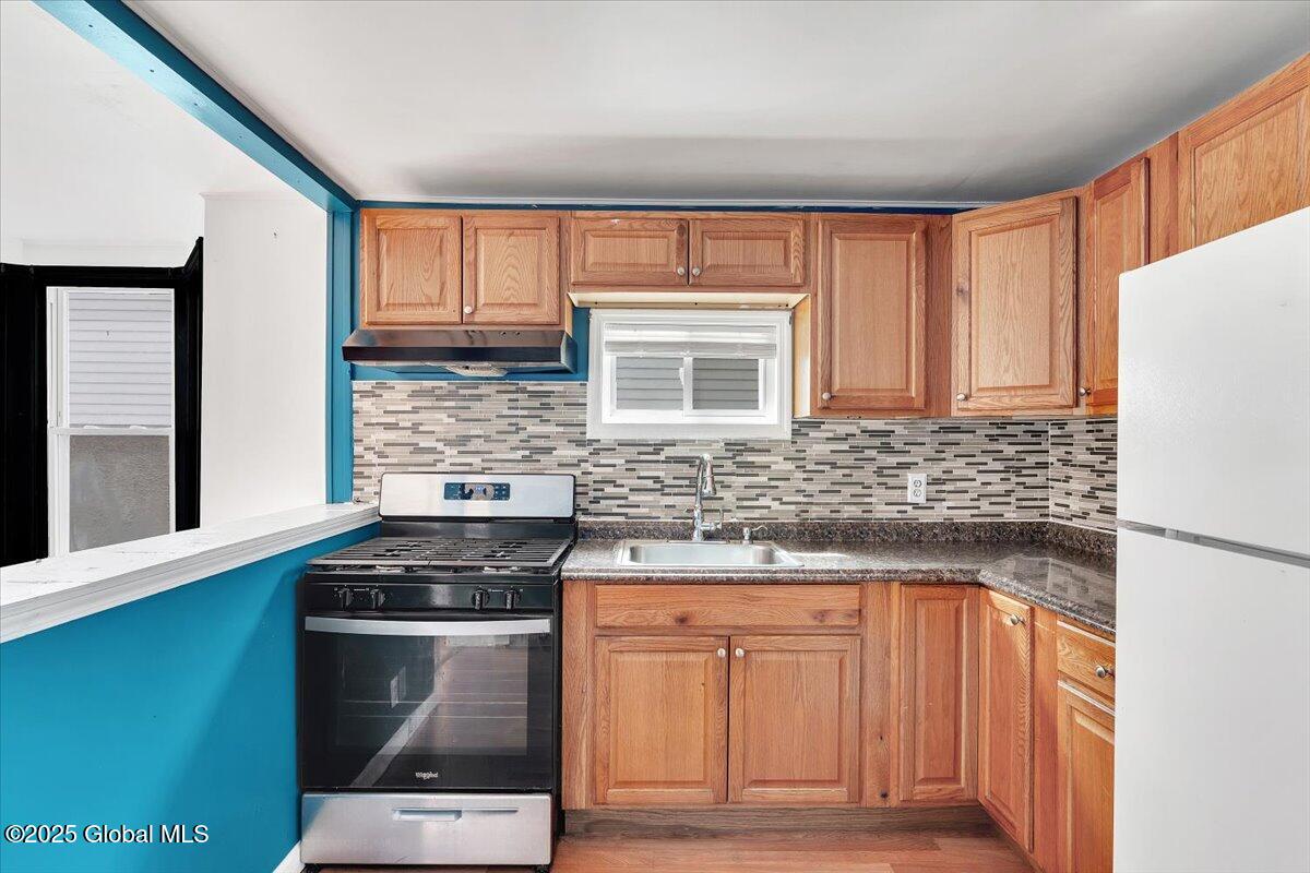 143 Linden Street, Schenectady, New York image 10