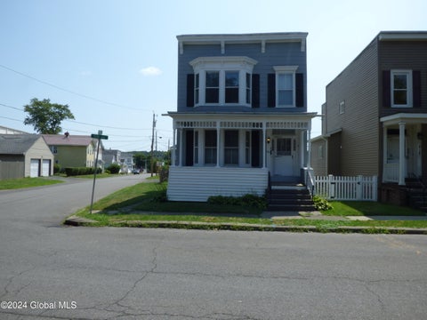 Photo for 820 5th Avenue
