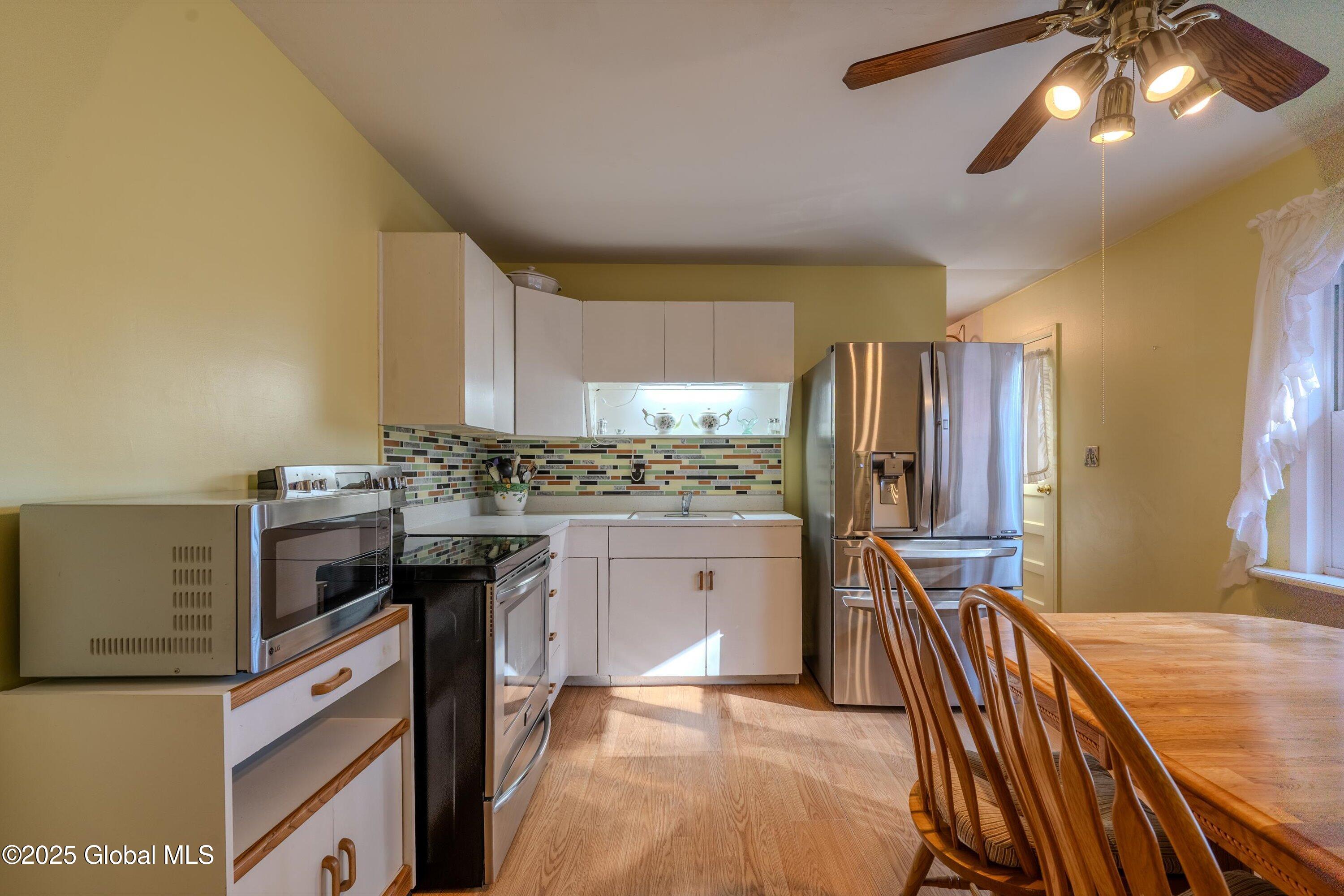 18 Hathorn Boulevard, Saratoga Springs, New York image 8