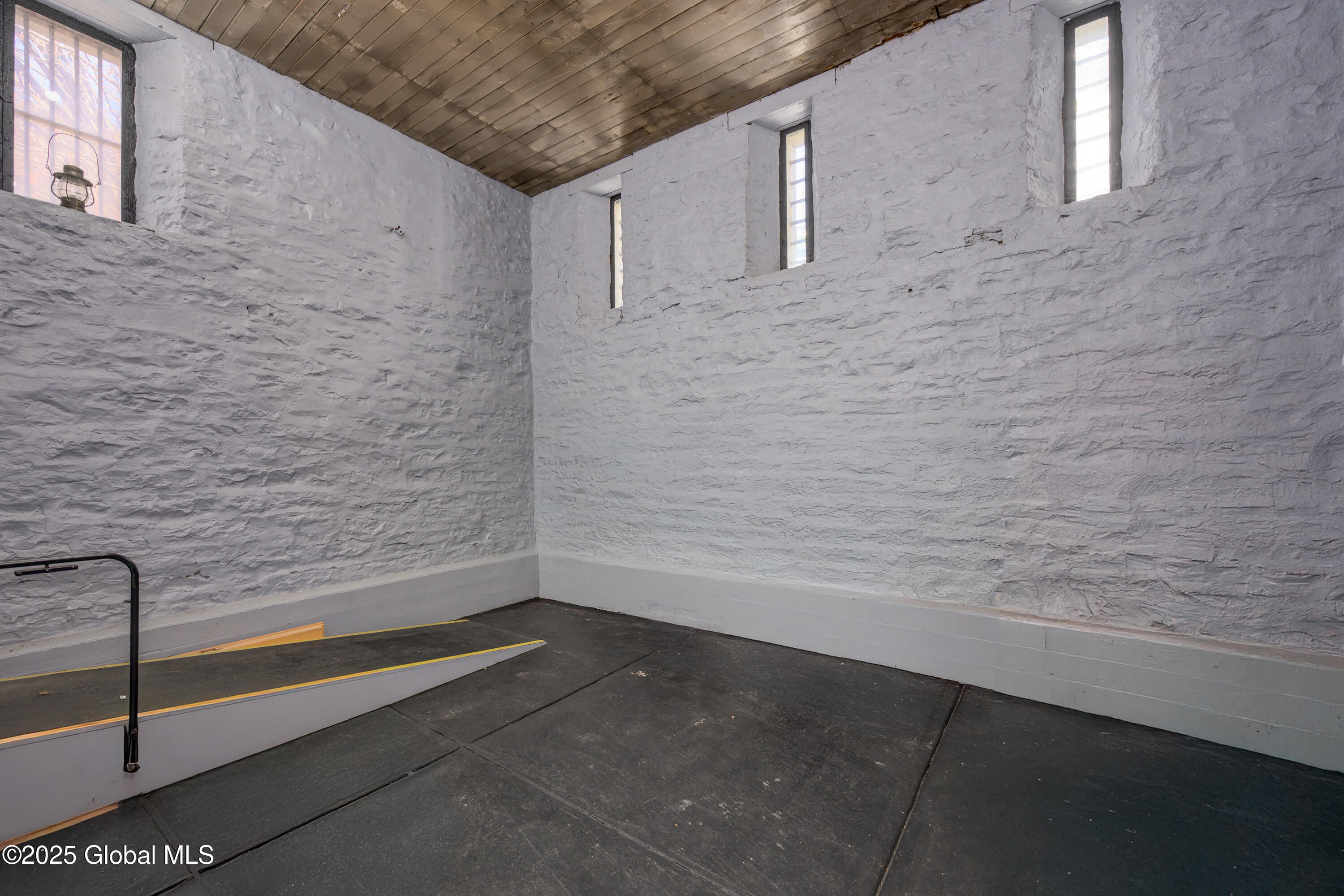 529 W Main Street, Cobleskill, New York image 34