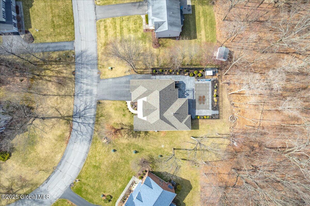 21 Joyous Lane, Glenville, New York image 8