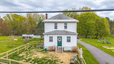 Photo of 3520 Guilderland Avenue, Rotterdam, NY 12306 (MLS # 202616140)