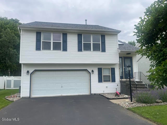 1104 Regal Court
