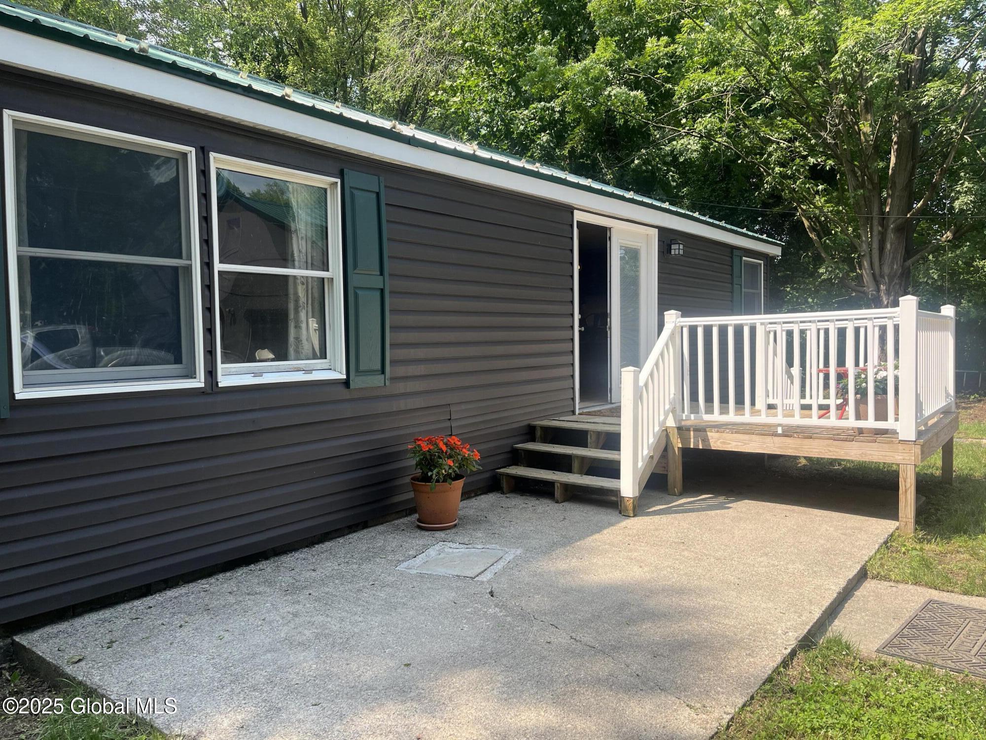 Gansevoort, New York 12831, United States, 3 Bedrooms Bedrooms, ,2 BathroomsBathrooms,Residential,Pending,157279