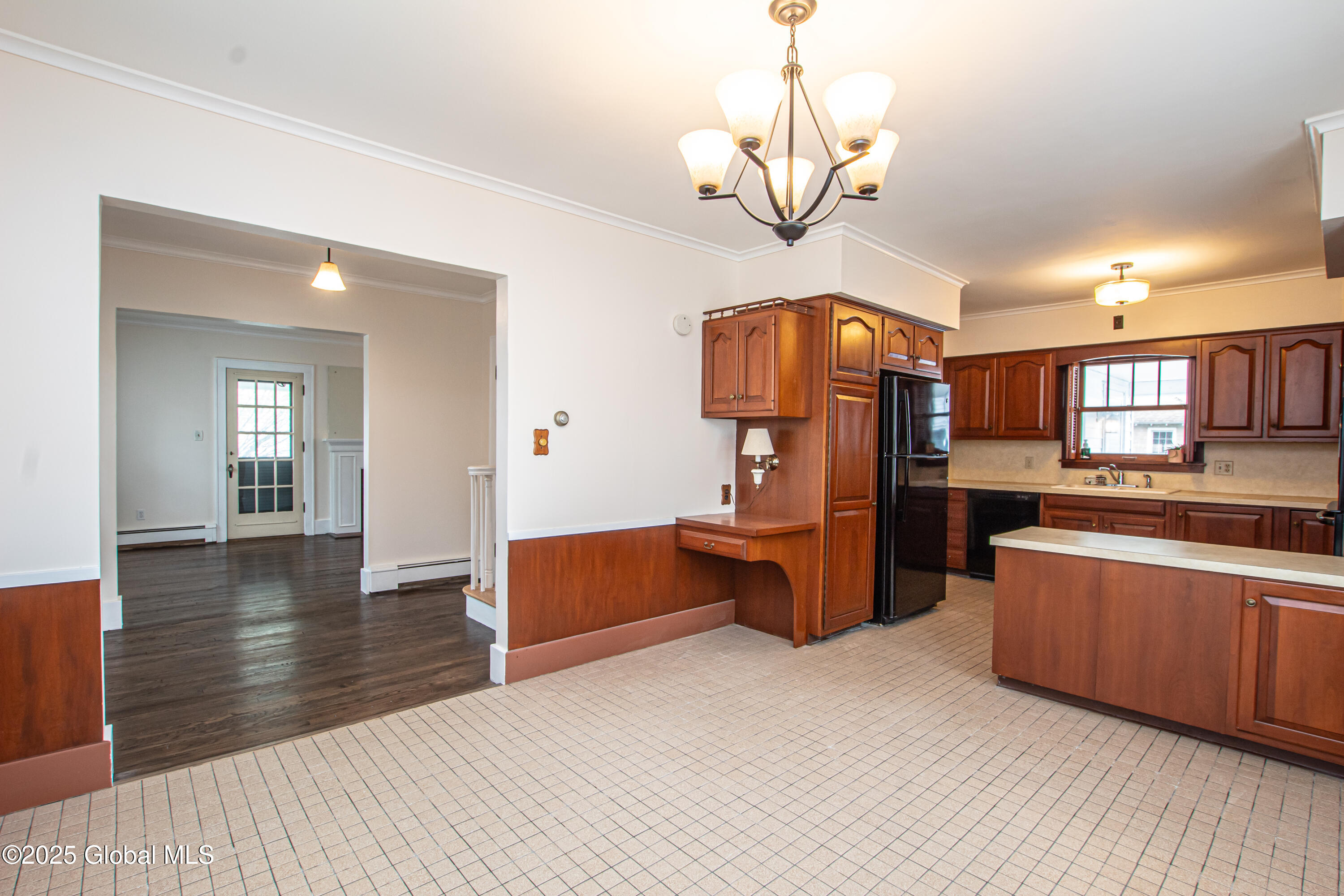 125 5th Avenue, Gloversville, New York image 9