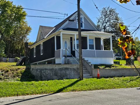 Photo of 2402 Ave B Extension, Schenectady, NY 12308 (MLS # 202526351)