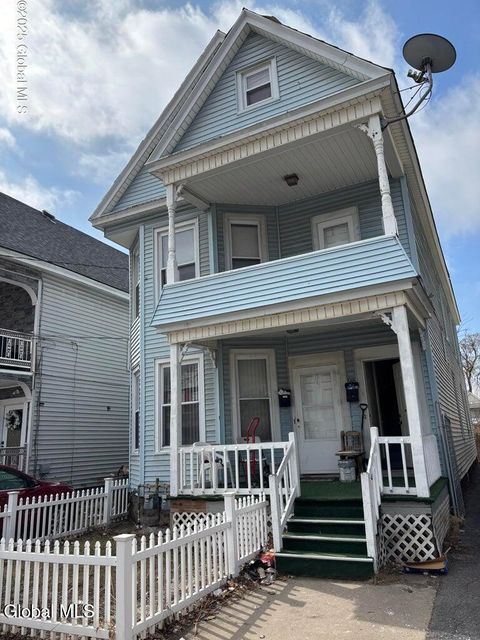 Photo of 918 Delamont Avenue #1, Schenectady, NY 12307 (MLS # 202612804)