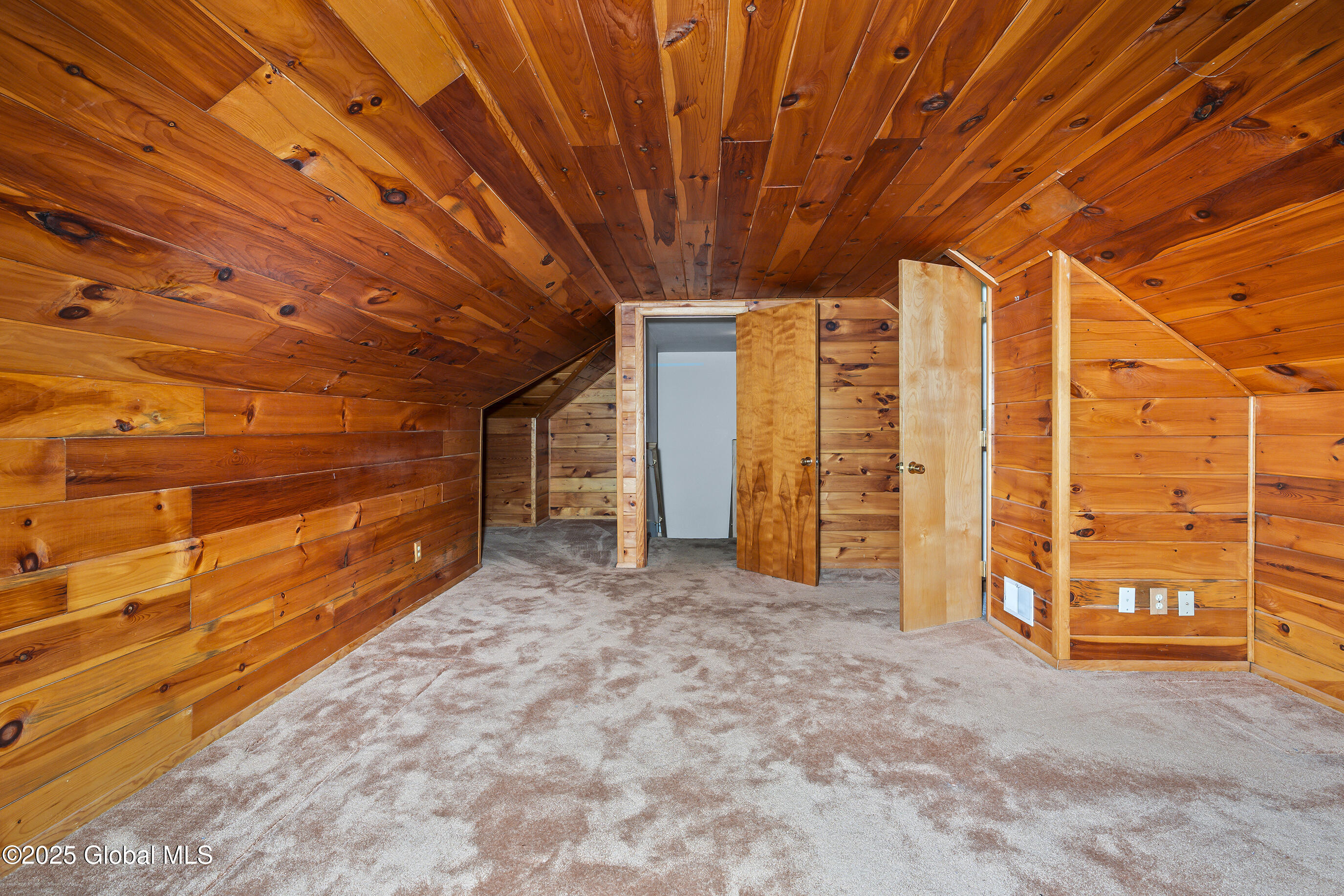801 Londonderry Road, Schenectady, New York image 16