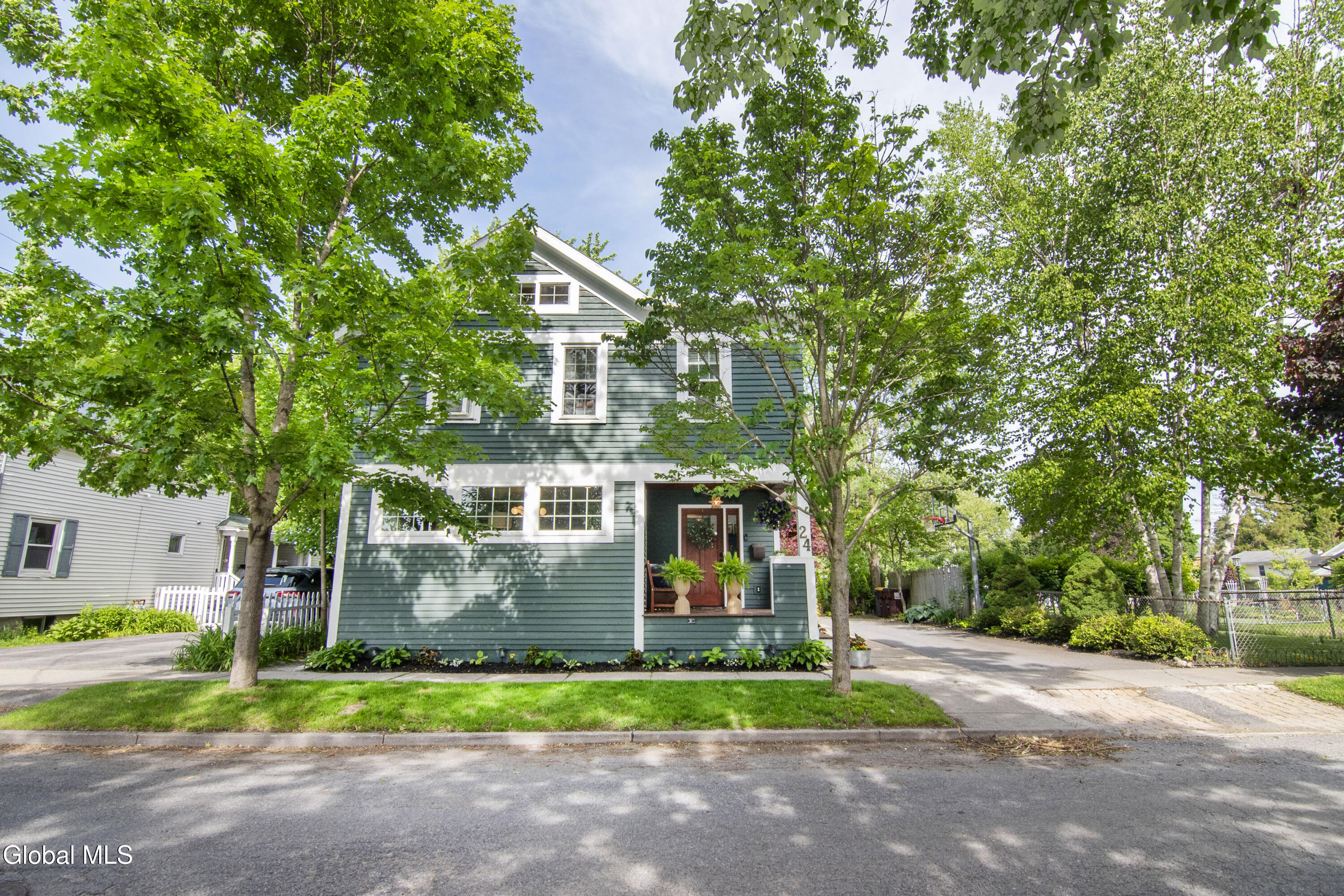 24 Walnut Street