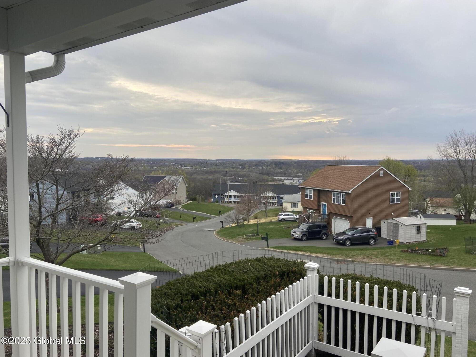 10 Red Rock Road, Troy, New York image 2
