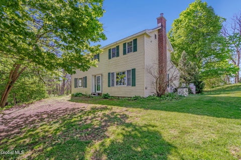Homes For Sale - 533 New Baltimore Road<br/> West Coxsackie, NY 12192