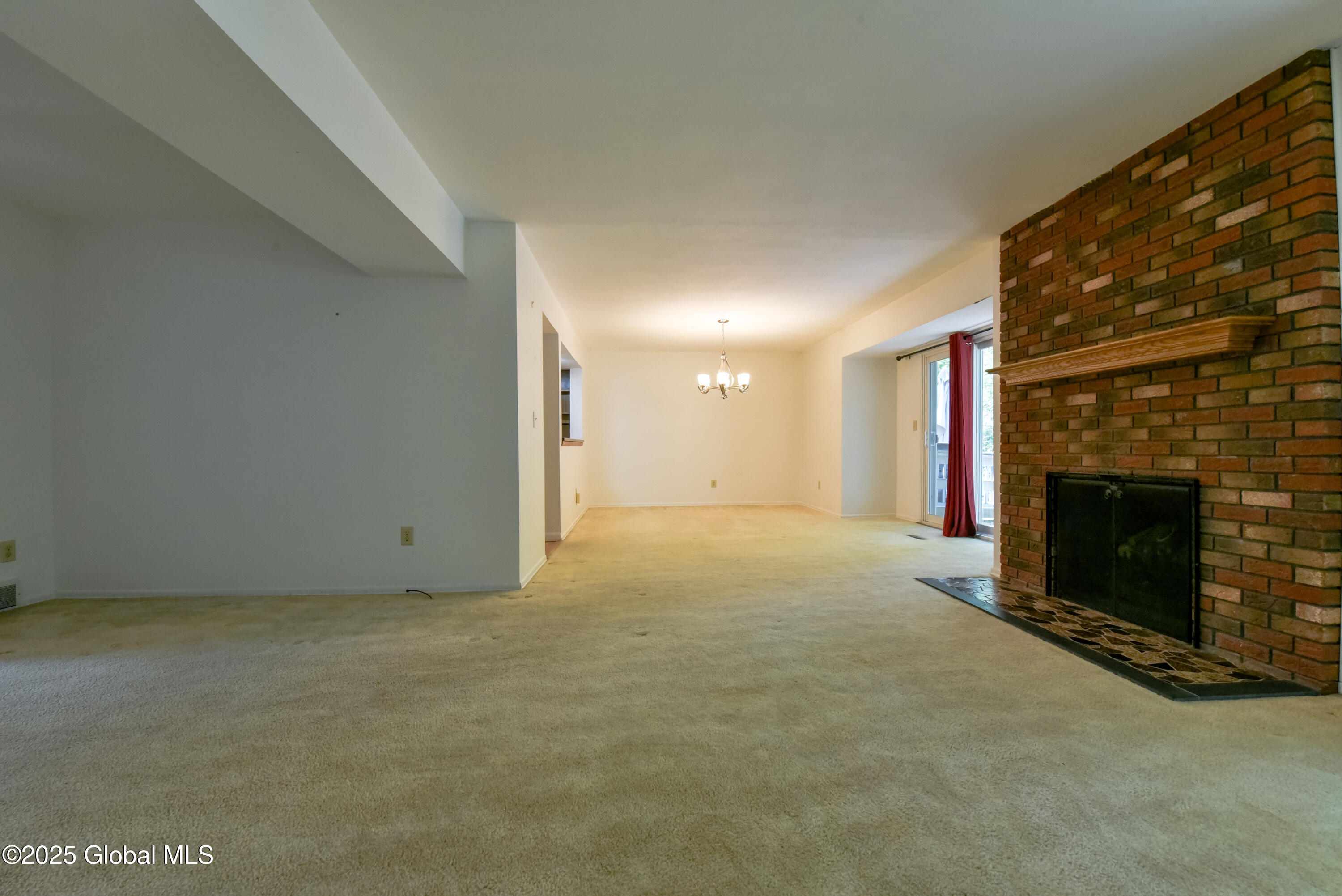 32 Mohawk Trail, Clifton Park, New York image 5