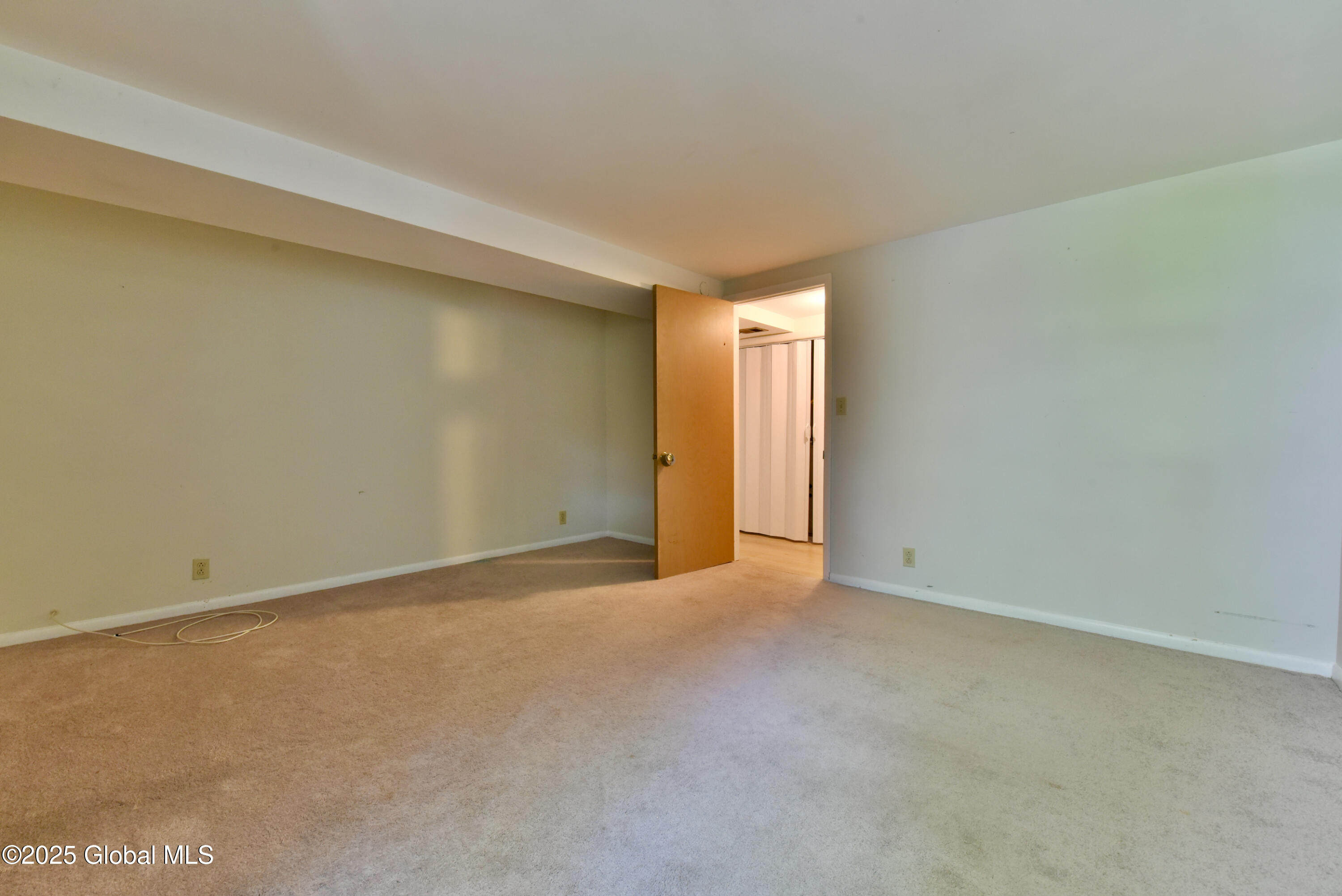 32 Mohawk Trail, Clifton Park, New York image 29