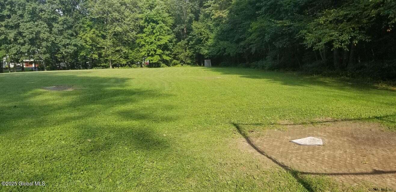 32 Mohawk Trail, Clifton Park, New York image 34