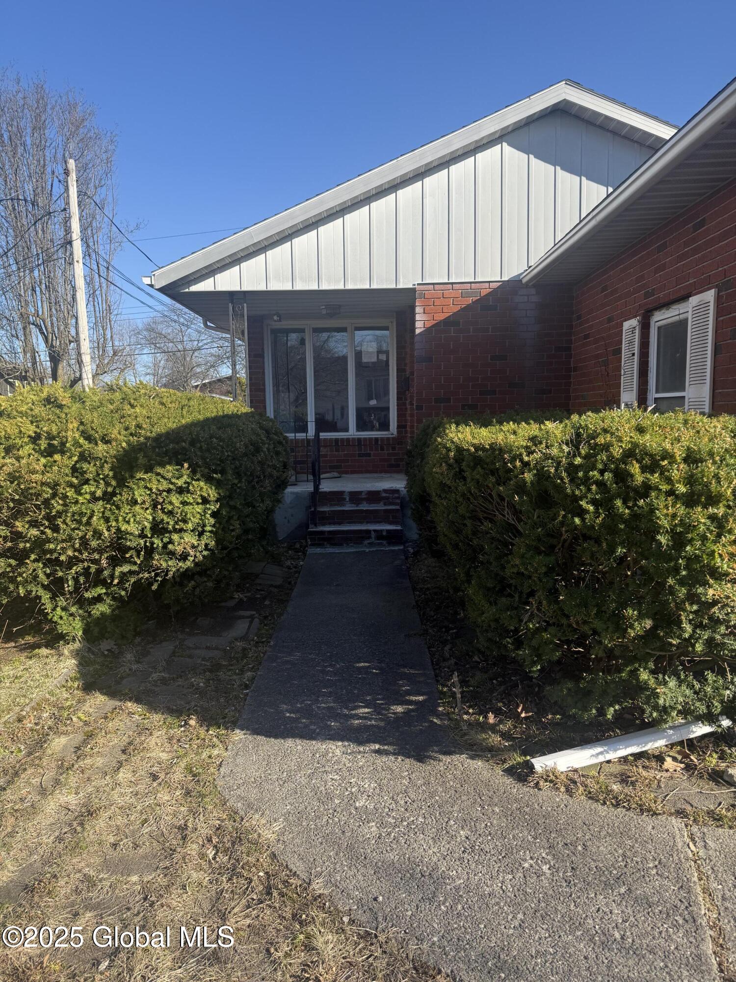 63 Ormond Street, Albany, New York image 2