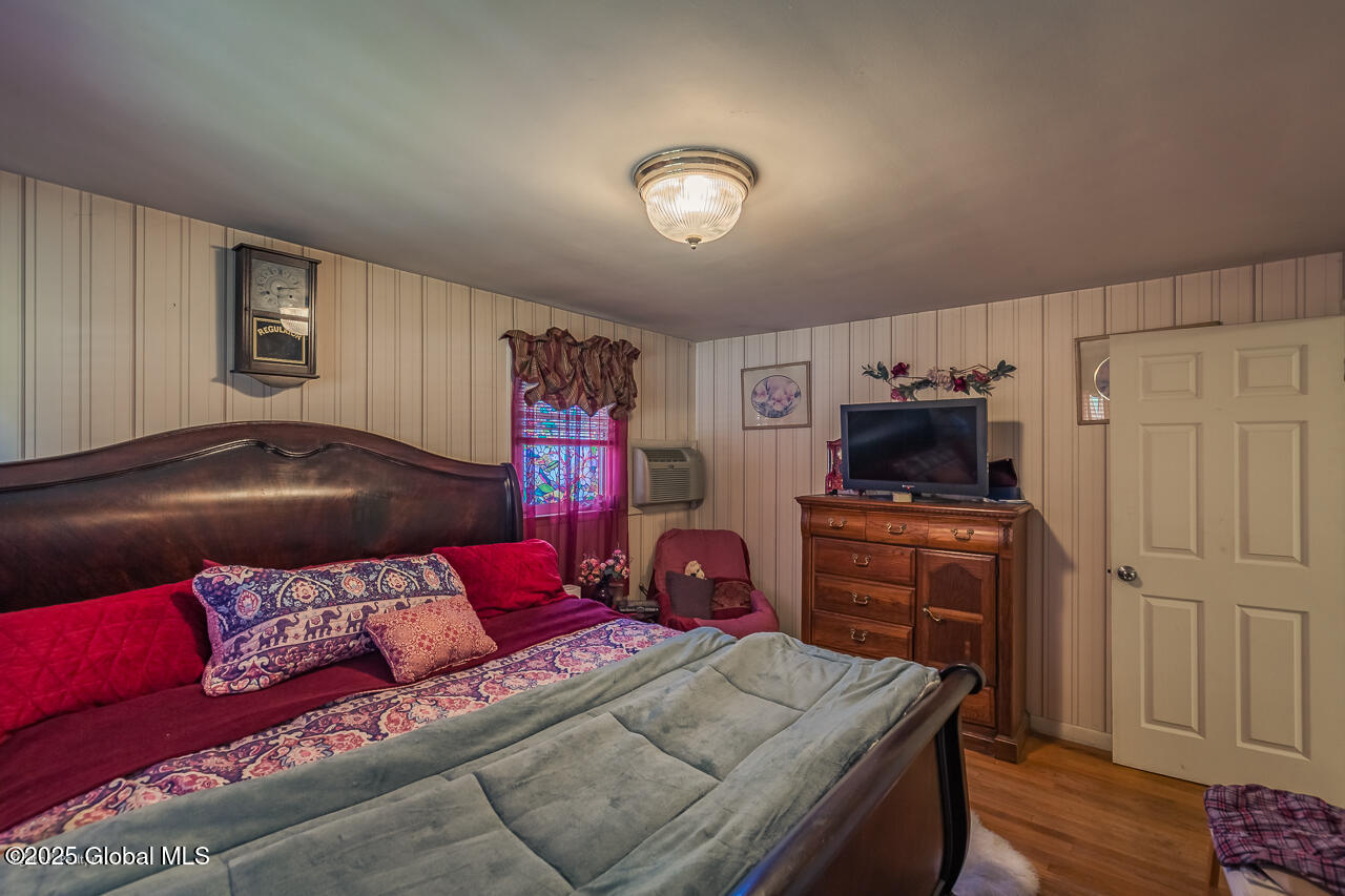 181 Upper Van Dyke Avenue, Amsterdam, New York image 20