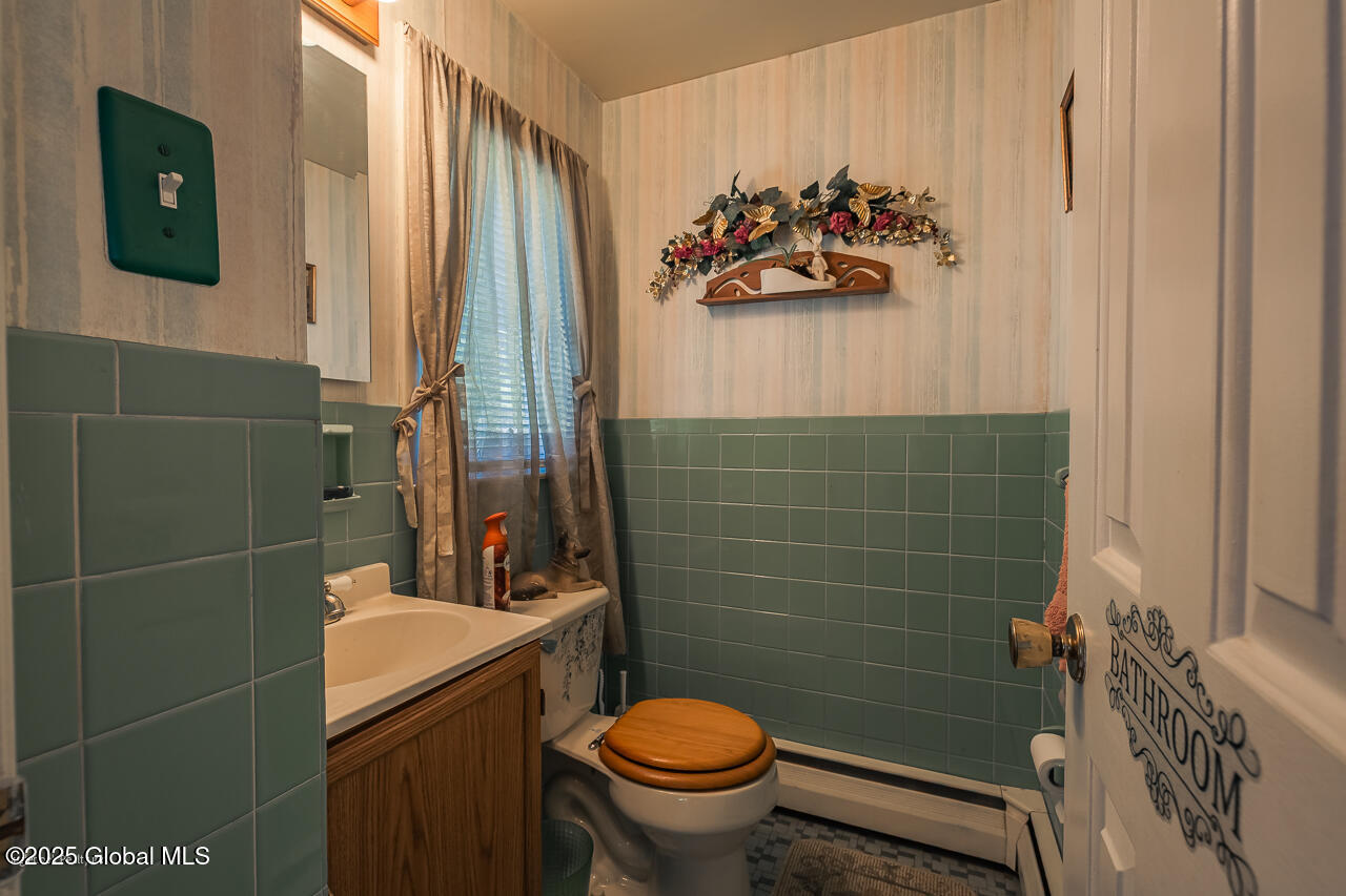 181 Upper Van Dyke Avenue, Amsterdam, New York image 27