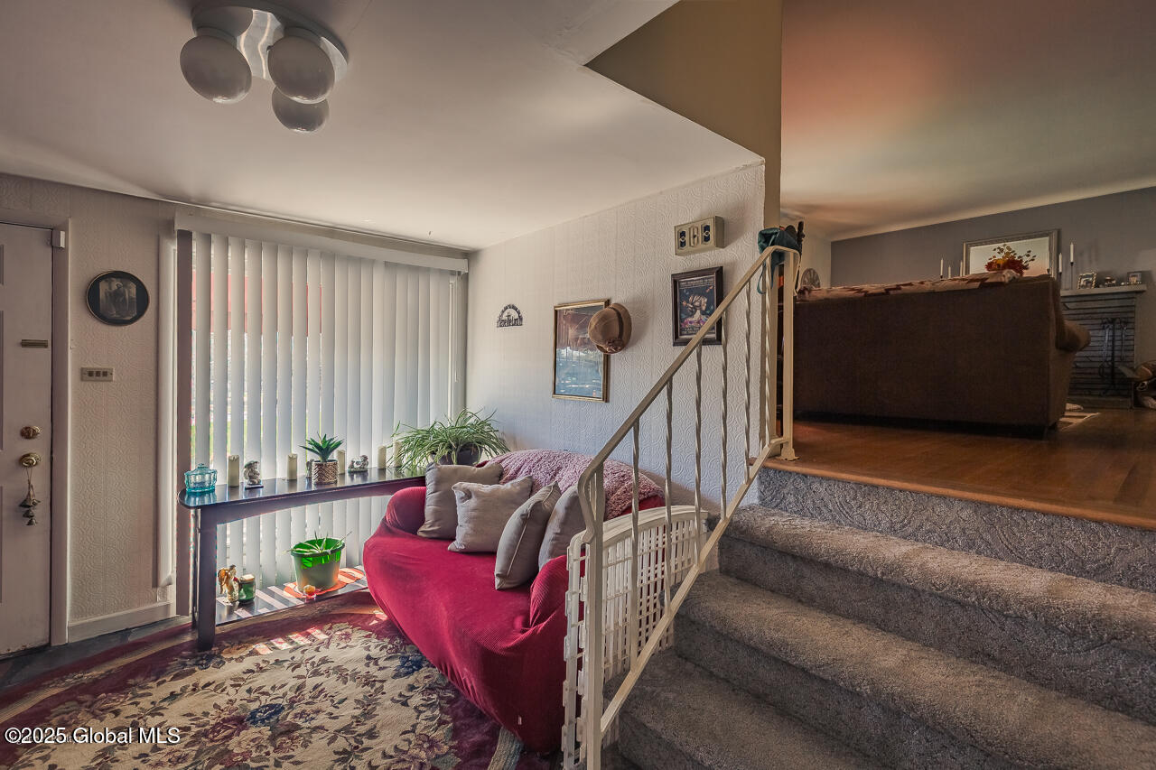 181 Upper Van Dyke Avenue, Amsterdam, New York image 7