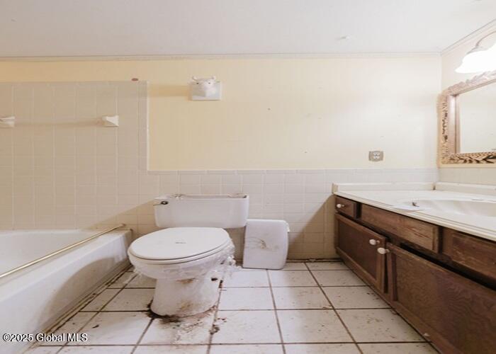 8244 Coconut Tree Drive, Liverpool, New York image 23